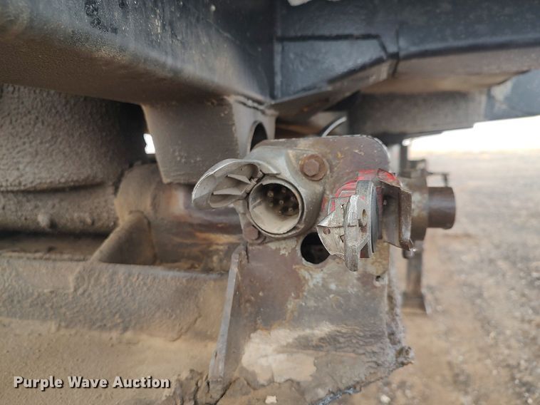 image for item KI9977 2001 Clement  end dump trailer