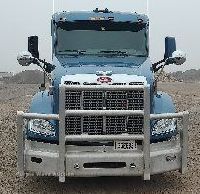 image for item KI9979 2015 Peterbilt 579  semi truck