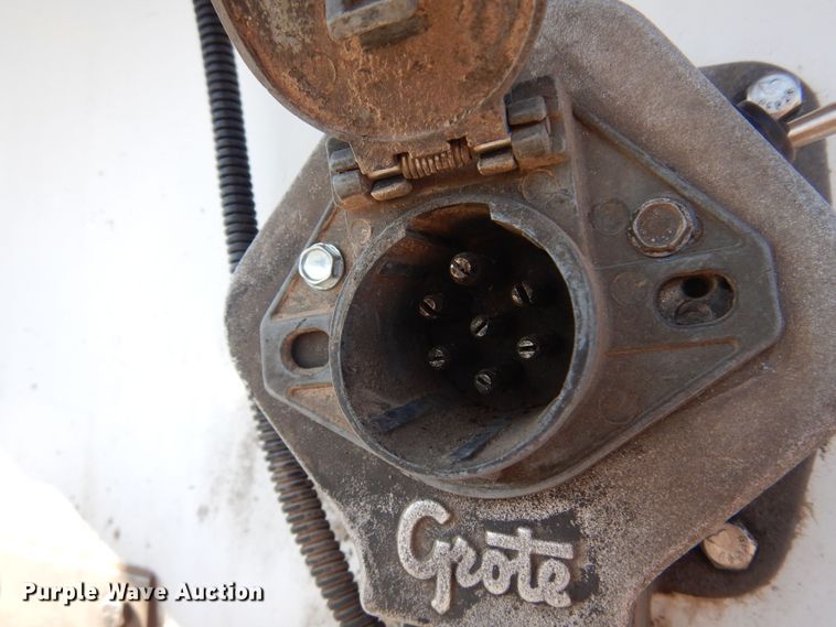 image for item KJ9022 2011 Wilkens 0K2HA32VCFSA  walking floor trailer