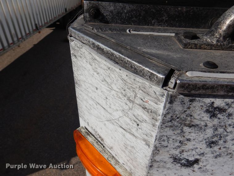 image for item KJ9022 2011 Wilkens 0K2HA32VCFSA  walking floor trailer