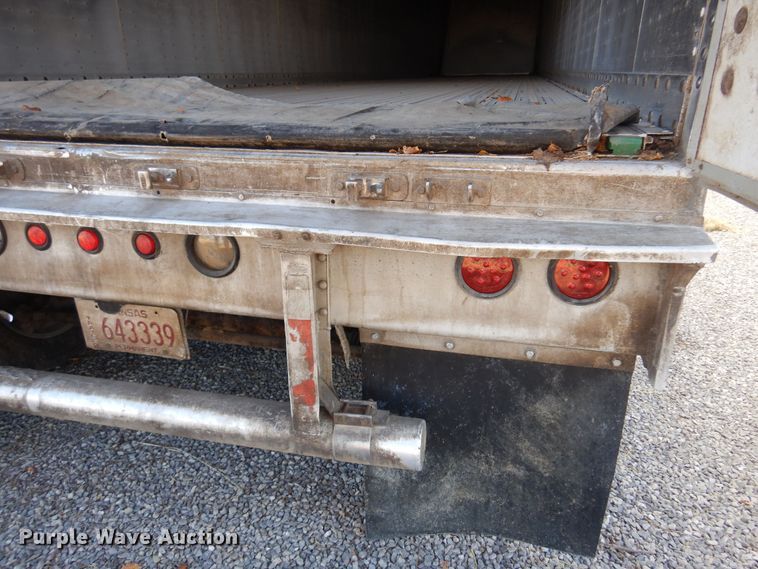 image for item KJ9022 2011 Wilkens 0K2HA32VCFSA  walking floor trailer