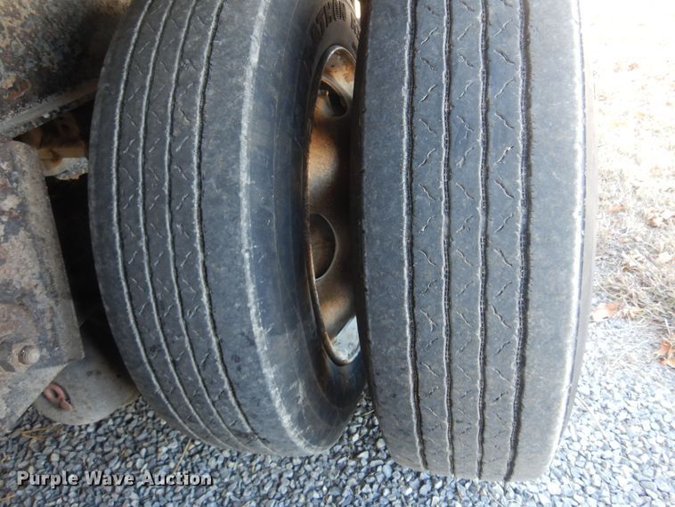 image for item KJ9022 2011 Wilkens 0K2HA32VCFSA  walking floor trailer