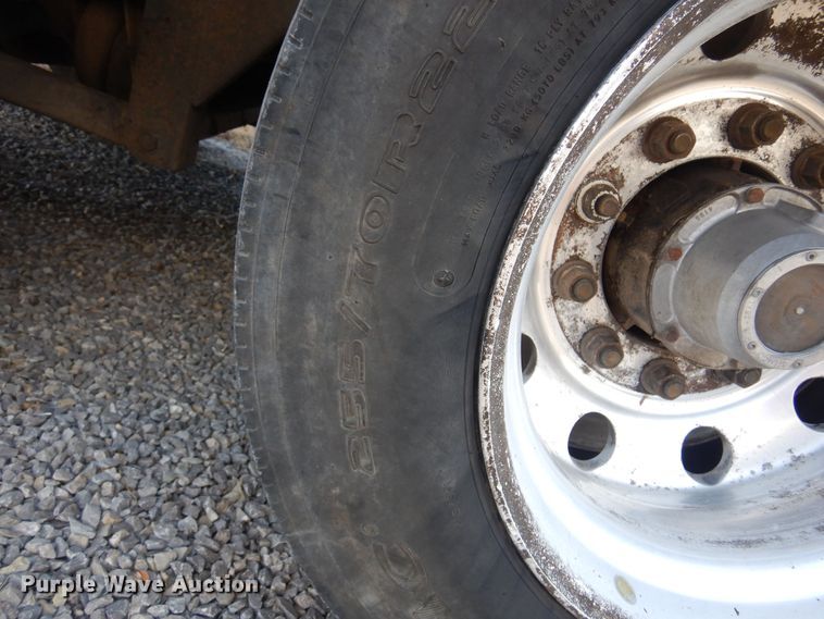 image for item KJ9022 2011 Wilkens 0K2HA32VCFSA  walking floor trailer