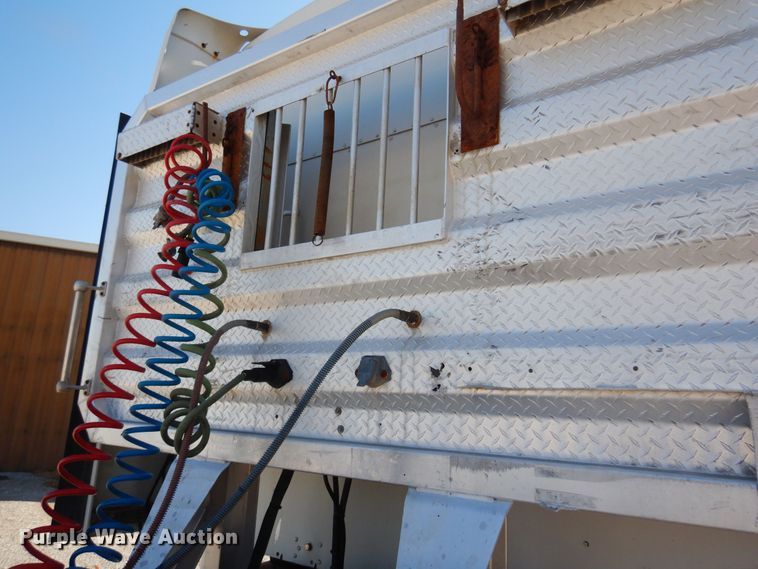 image for item KJ9024 2007 Kenworth T600B semi truck