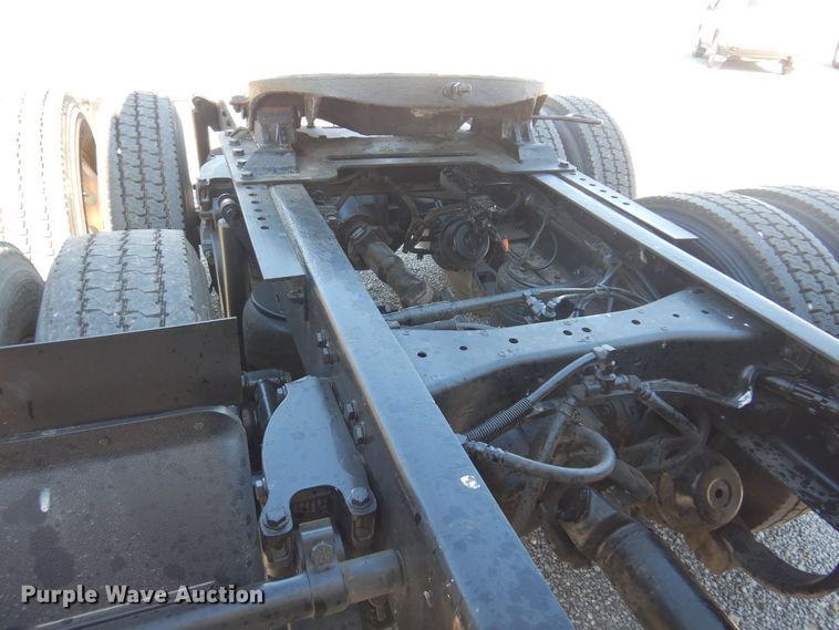 image for item KJ9024 2007 Kenworth T600B semi truck