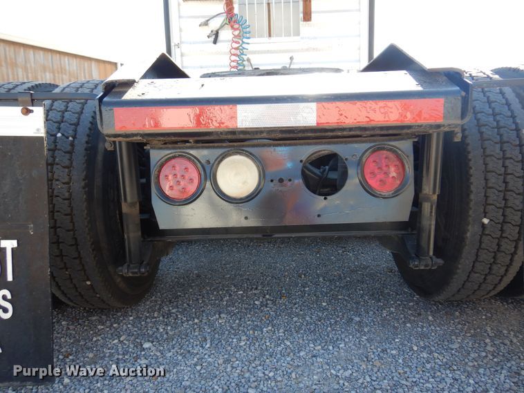 image for item KJ9024 2007 Kenworth T600B semi truck