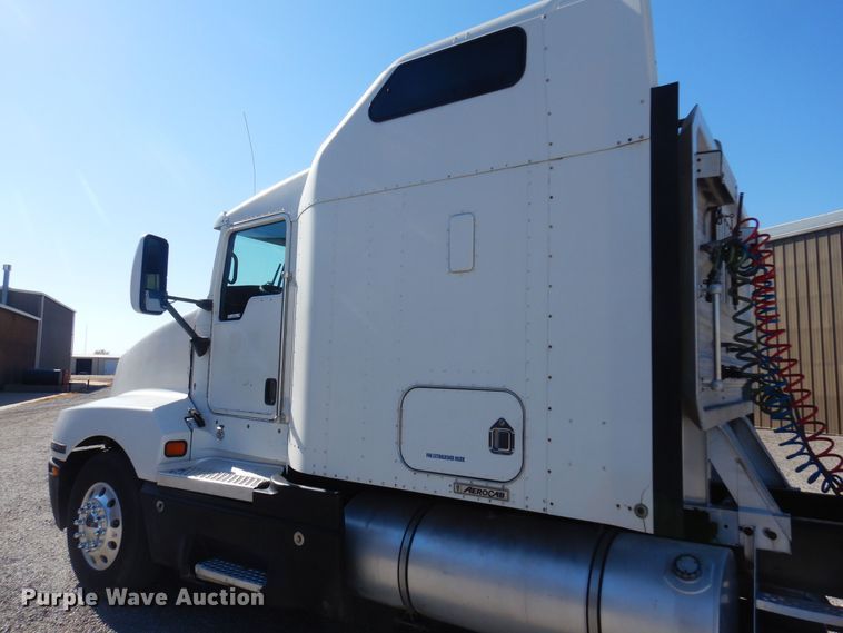 image for item KJ9024 2007 Kenworth T600B semi truck