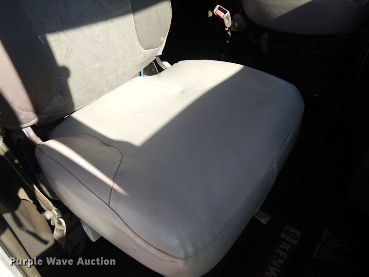 image for item KJ9024 2007 Kenworth T600B semi truck