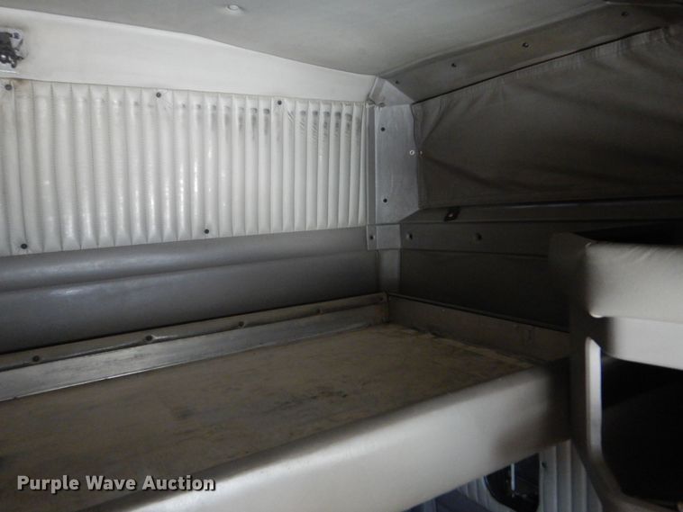 image for item KJ9024 2007 Kenworth T600B semi truck