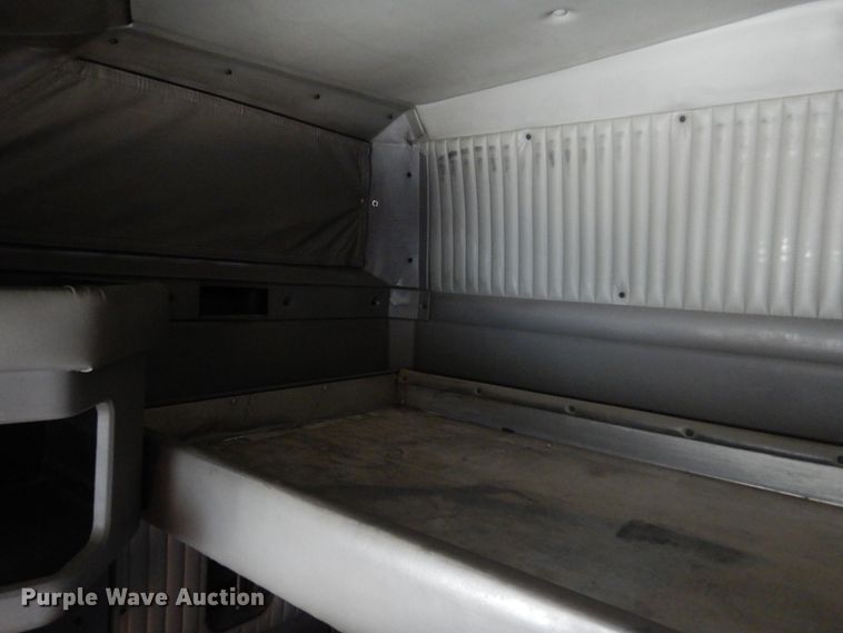 image for item KJ9024 2007 Kenworth T600B semi truck