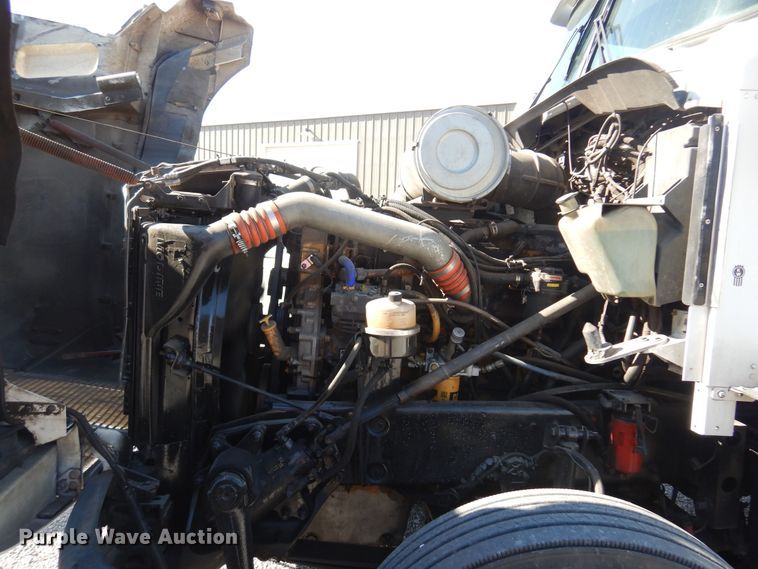 image for item KJ9024 2007 Kenworth T600B semi truck