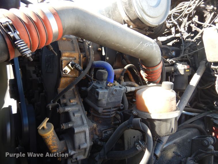 image for item KJ9024 2007 Kenworth T600B semi truck