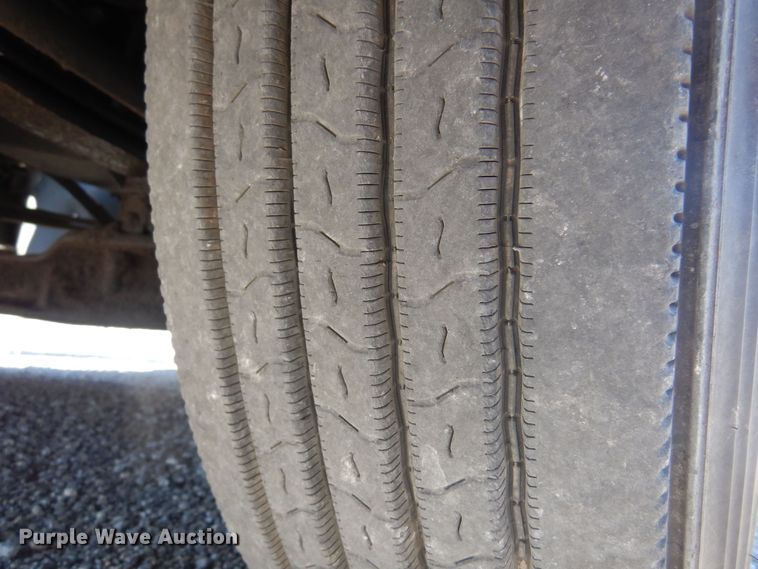 image for item KJ9024 2007 Kenworth T600B semi truck