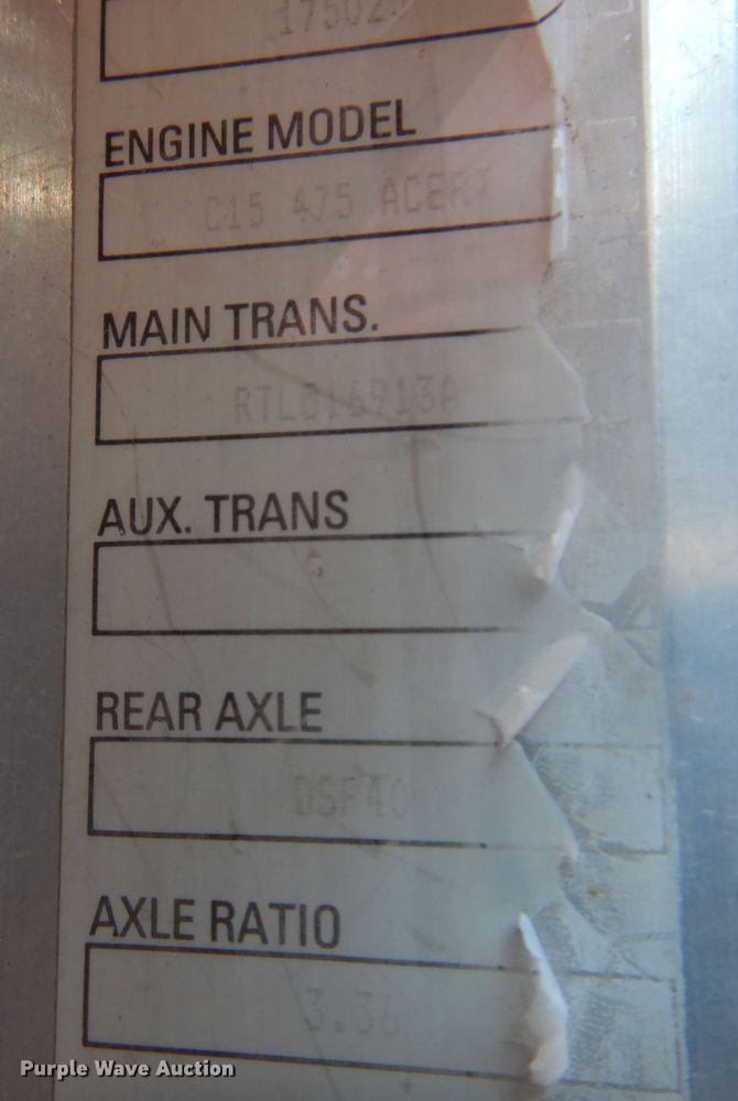 image for item KJ9024 2007 Kenworth T600B semi truck