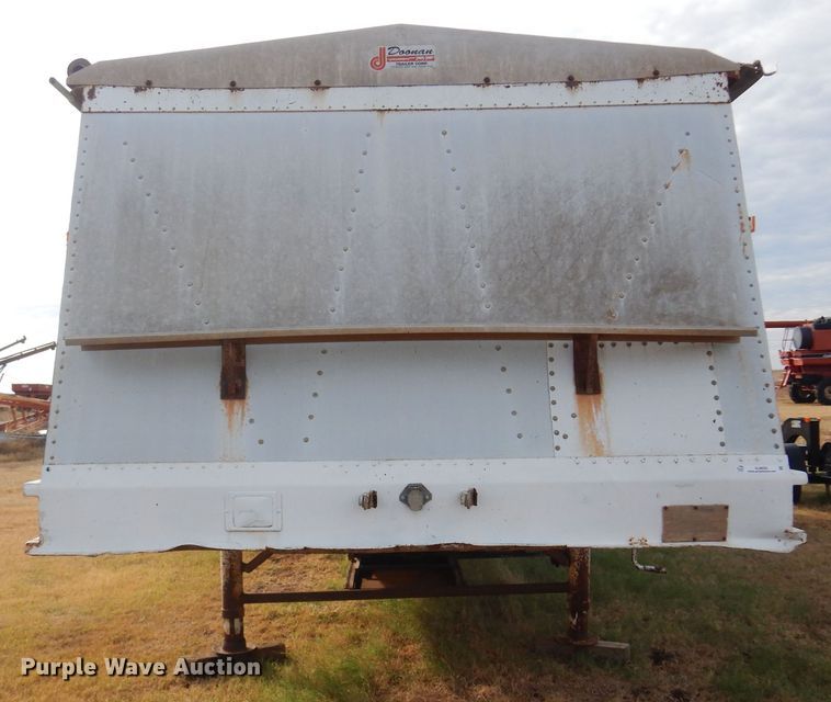 image for item KJ9029 1989 Doonan 42D24  grain trailer