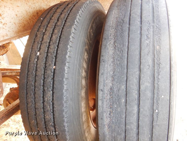 image for item KJ9029 1989 Doonan 42D24  grain trailer