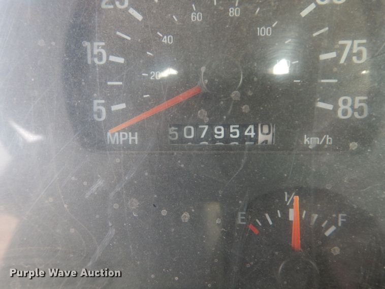 image for item KJ9031 2001 Sterling A9500  semi truck