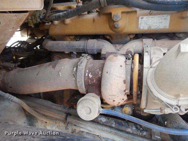 image for item KJ9031 2001 Sterling A9500  semi truck