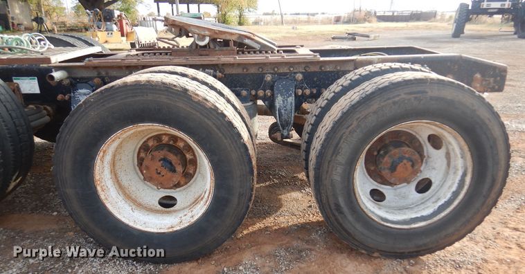 image for item KJ9031 2001 Sterling A9500  semi truck