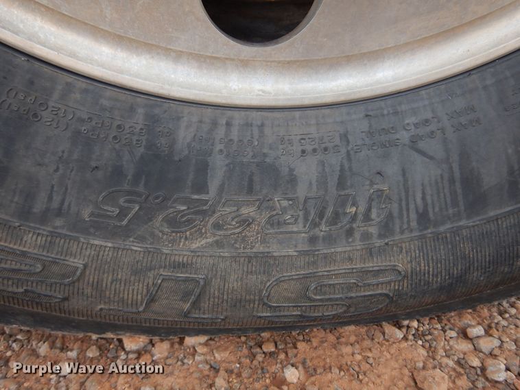 image for item KJ9031 2001 Sterling A9500  semi truck