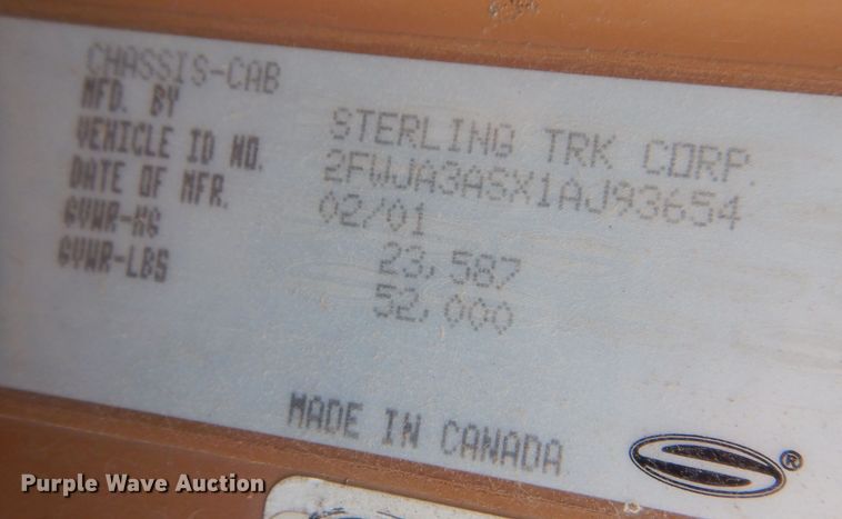 image for item KJ9031 2001 Sterling A9500  semi truck