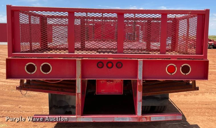 image for item KJ9759 1981 Nabors  flatbed trailer