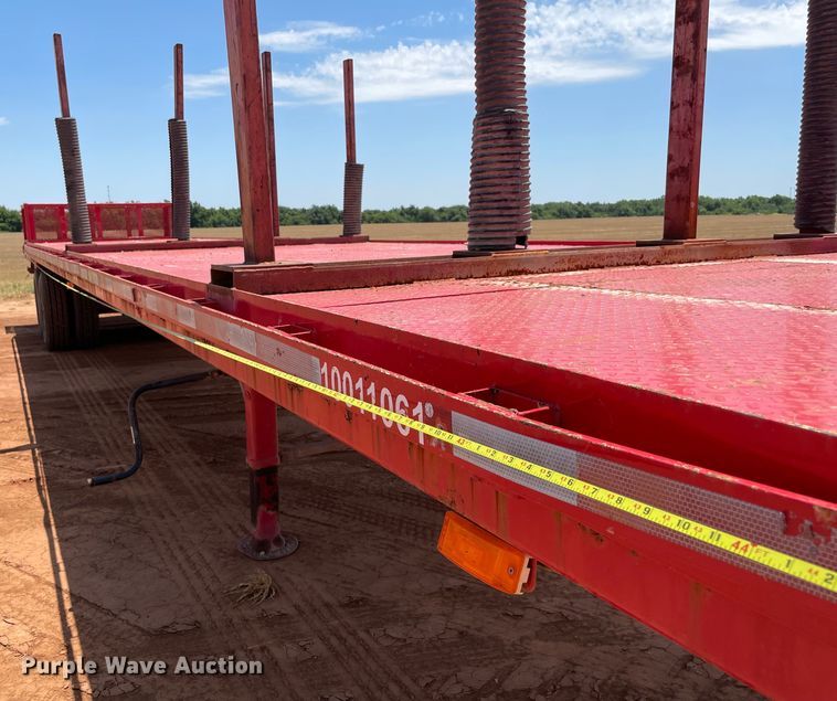 image for item KJ9759 1981 Nabors  flatbed trailer