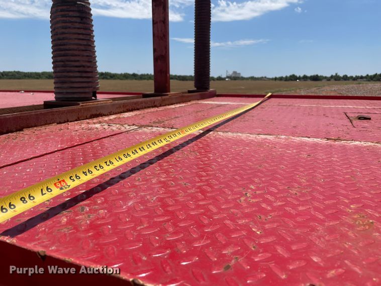 image for item KJ9759 1981 Nabors  flatbed trailer