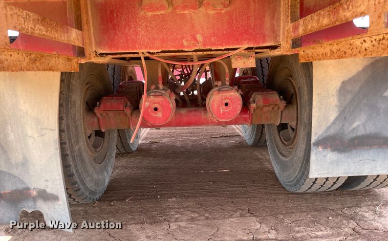 image for item KJ9759 1981 Nabors  flatbed trailer