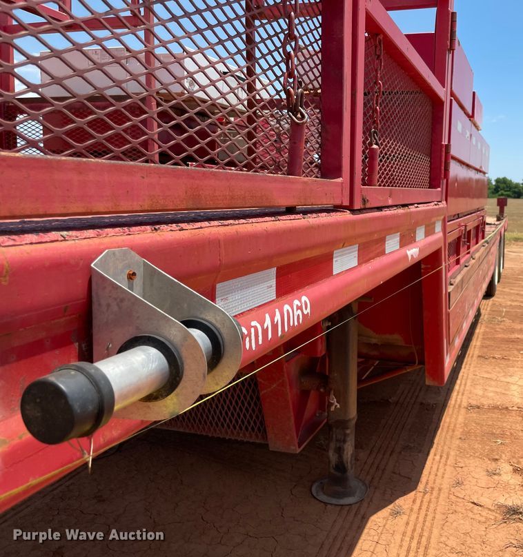 image for item KJ9760 1990 Nabors  drop deck trailer