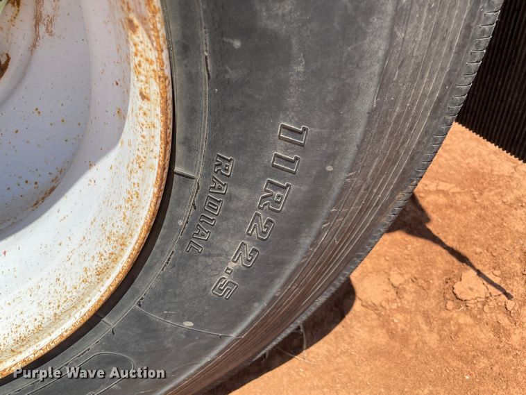 image for item KJ9762 1974 Strick 7400FFINPW  flatbed trailer