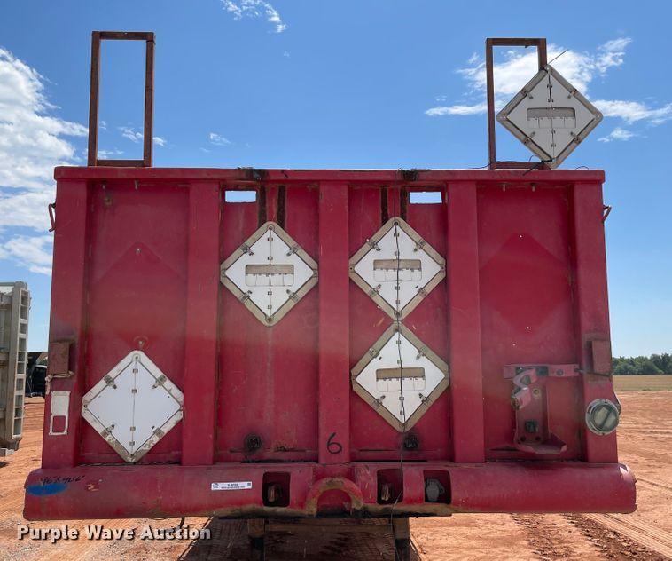 image for item KJ9769 1980 Nabors  flatbed trailer