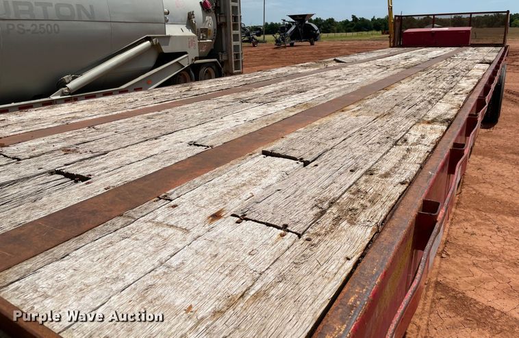 image for item KJ9769 1980 Nabors  flatbed trailer