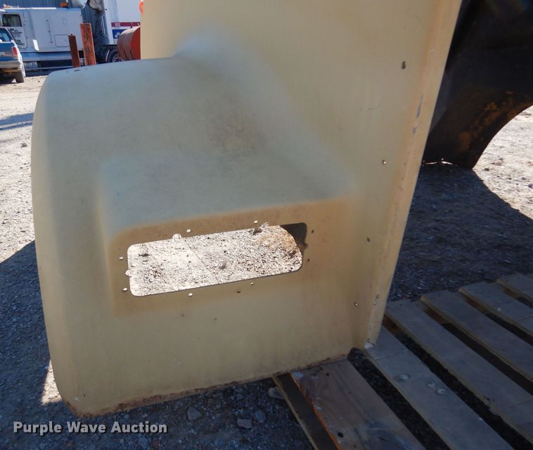 image for item KO9884 Kenworth W900  fiberglass hood