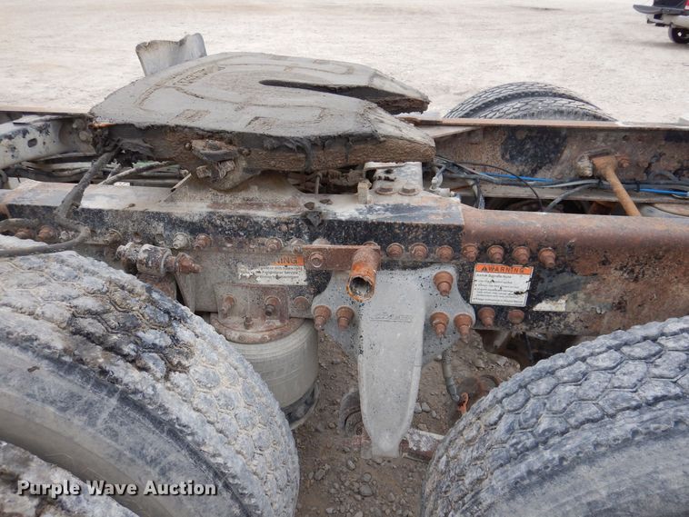 image for item KW9687 2007 Freightliner Columbia  semi truck