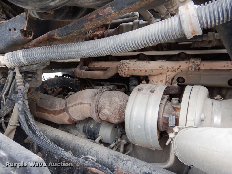 image for item KW9687 2007 Freightliner Columbia  semi truck