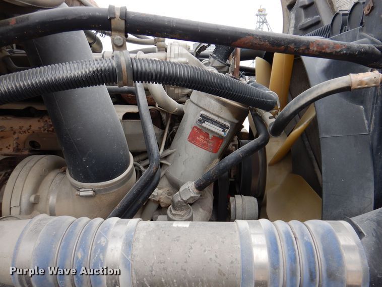 image for item KW9687 2007 Freightliner Columbia  semi truck