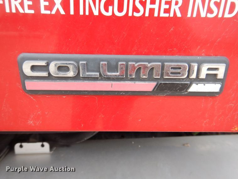 image for item KW9687 2007 Freightliner Columbia  semi truck