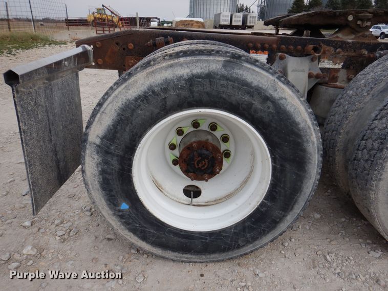 image for item KW9687 2007 Freightliner Columbia  semi truck