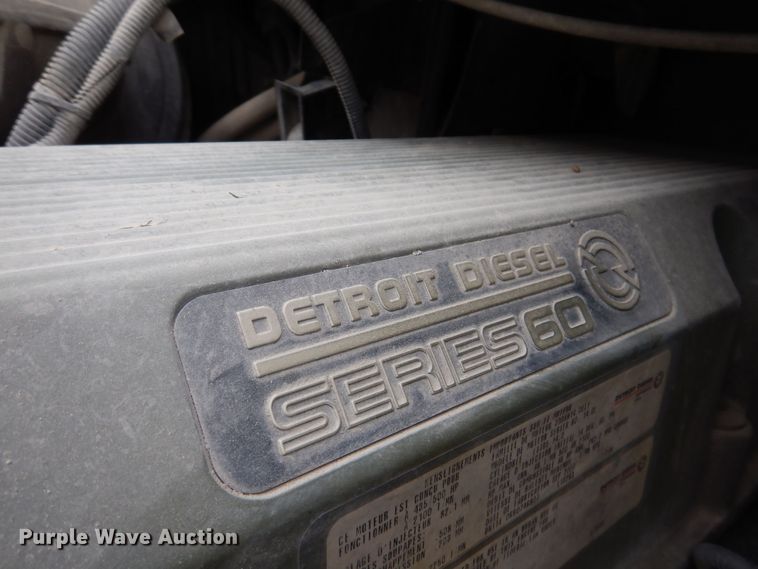 image for item KW9688 2004 Freightliner Columbia  semi truck