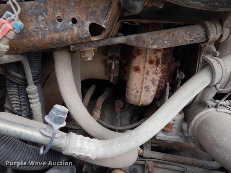 image for item KW9688 2004 Freightliner Columbia  semi truck