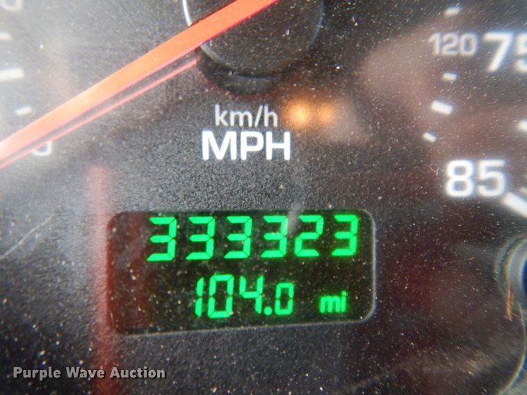 image for item KW9768 2014 Kenworth T370  truck cab and chassis