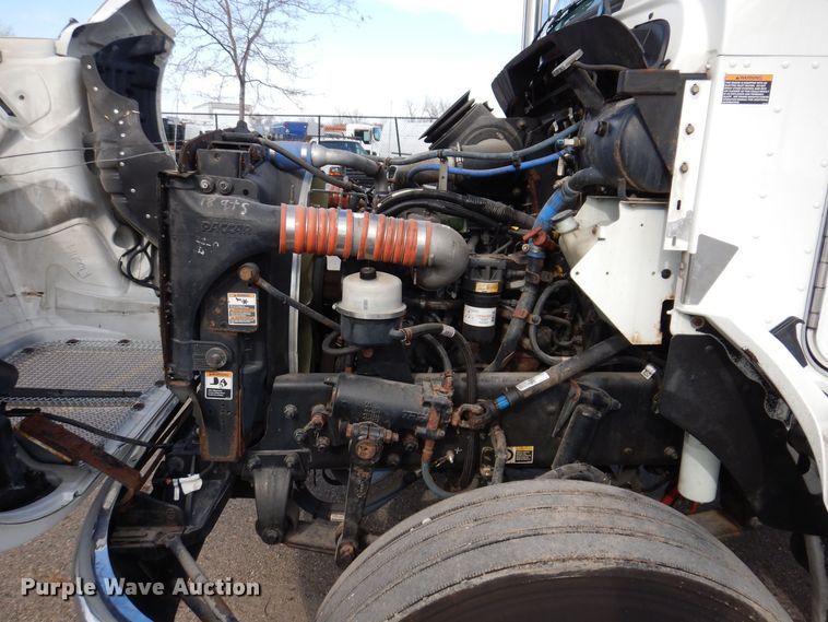 image for item KW9768 2014 Kenworth T370  truck cab and chassis