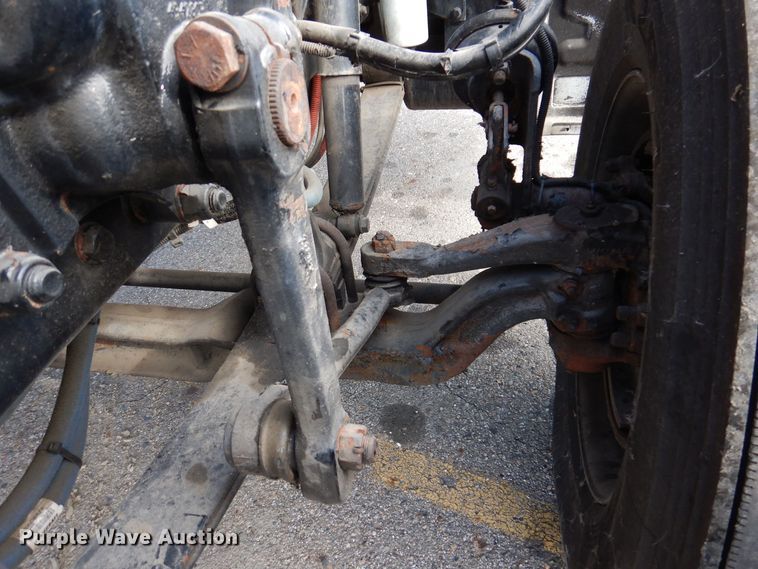 image for item KW9768 2014 Kenworth T370  truck cab and chassis