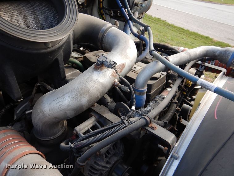 image for item KW9768 2014 Kenworth T370  truck cab and chassis