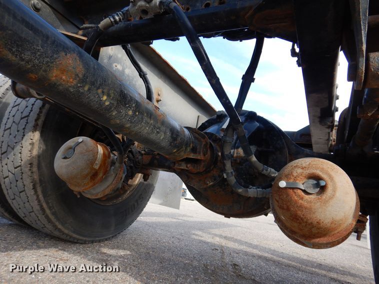 image for item KW9768 2014 Kenworth T370  truck cab and chassis