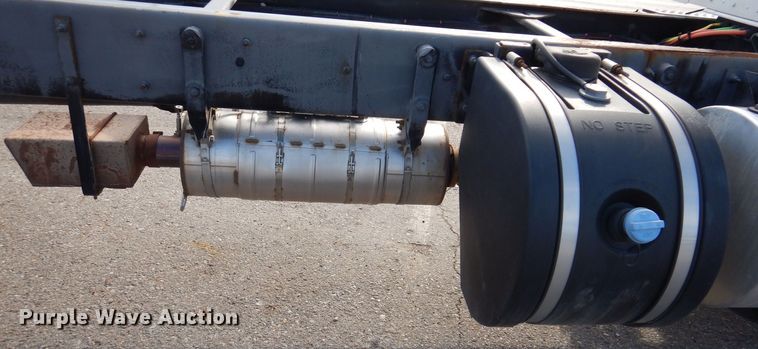 image for item KW9768 2014 Kenworth T370  truck cab and chassis