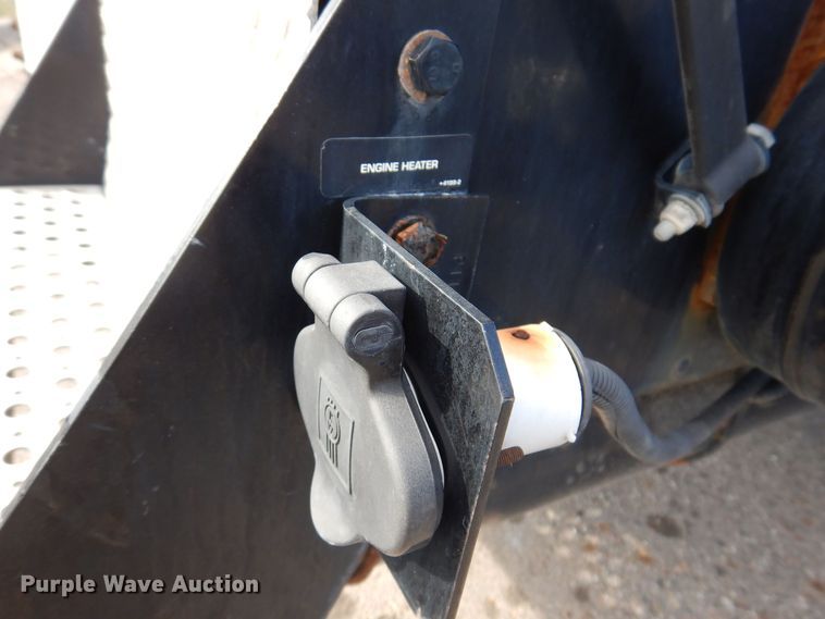 image for item KW9768 2014 Kenworth T370  truck cab and chassis