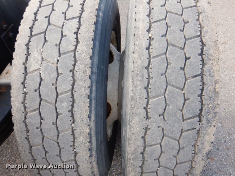 image for item KW9768 2014 Kenworth T370  truck cab and chassis