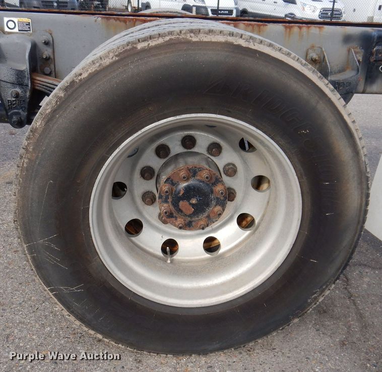 image for item KW9768 2014 Kenworth T370  truck cab and chassis